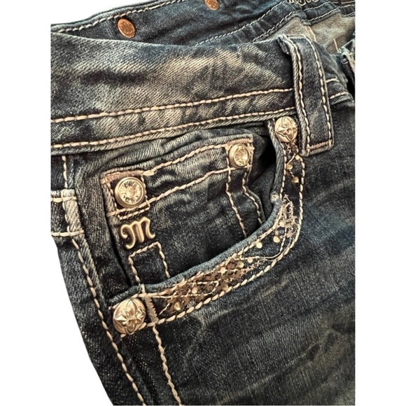Miss Me Women's Blue Jeans, Signature Skinny, size 31 - Picture 4 of 12